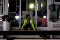 Sebagian besar warga korban banjir memilih halte bus TransJakarta sebagai tempat tinggal mereka untuk sementara.