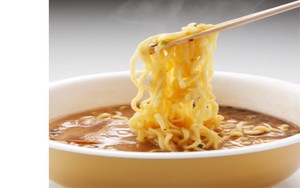 Makanan Panas dalam Mangkuk Melamin Bisa Picu Batu Ginjal