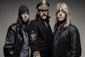 Fotografer Motorhead Merilis Buku Foto Berjudul Roadkill