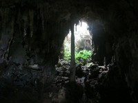 Gua ini masih alami. Untuk masuk ke bagian gua lebih dalam, Anda harus mempersiapkan peralatan caving yang lengkap. Biasanya, wisatawan hanya sampai di aulanya saja (Afif/detikTravel)