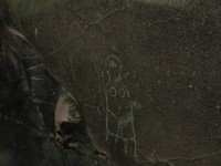 Ini juga lukisan yang misterius. Lihatlah bentuknya, mungkin ini adalah lukisan alien wanita? (Afif/detikTravel)