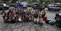Hadir dalam 'Ayo Melek Gizi' Komunitas ini Yeni Fatmawati, Corporate Affairs dan Legal Director Sarihusada, Arif Mujahidin, Corporate Affairs Head Sarihusada, Prof DR Ahmad Sulaeman, Guru Besar Gizi IPB, komunitas Trooper Nusantara, dan penyanyi Nugie. (Gatot Wardono)