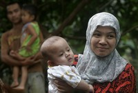 Kampung Nyalindung yang hanya berjarak 50 KM dari Jakarta, lokasinya agak terisolir. (Gatot Wardono)