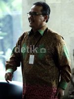 Gubernur Riau Diperiksa Kasus Korupsi PON