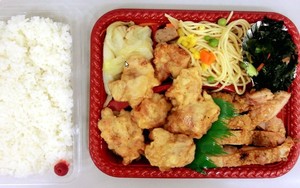 Bento Seberat 1 Kg Ini Dijamin Bikin Kekenyangan!