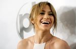 Lekuk Tubuh Jennifer Lopez Bak Gitar Spanyol