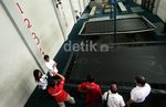 Roy Suryo Blusukan ke Pusat Latihan di GBK