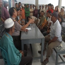 Dituduh Dukun Santet, Seorang Ustadz Diusir Dari Desanya