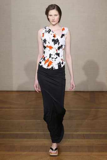 Didit Hediprasetyo, Haute-Couture Spring/Summer 2013. (Photo by Victor VIRGILE/Gamma-Rapho via Getty Images)