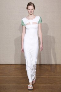 Didit Hediprasetyo, Haute-Couture Spring/Summer 2013. (Photo by Victor VIRGILE/Gamma-Rapho via Getty Images)