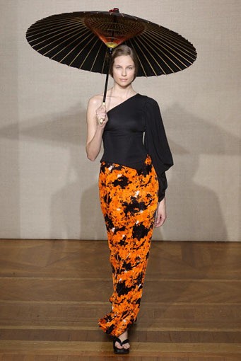 Didit Hediprasetyo, Haute-Couture Spring/Summer 2013. (Photo by Victor VIRGILE/Gamma-Rapho via Getty Images)