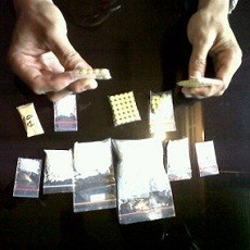 Simpan Sabu dan 39 Butir Ekstasi, Pasangan Kekasih Ditangkap Polisi