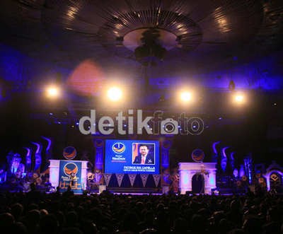 Dimulai dengan Kisruh Internal, Kongres NasDem Ditutup Sorak Sorai