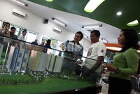 Apartemen dengan fasilitas bintang 5 yang memiliki total unit sebanyak 1045 unit hunian dengan cicilan hanya 2 jutaan/bln dengan KPA selama 15 tahun tersebut diperkirakan akan selesai dibangun pada tahun 2015.