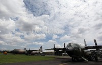 Gumpalan awan tebal menyelimuti Pesawat Hercules C-130 TNI AU, sebelum lepas landas utnuk melakukan Operasi TMC di atmosfer.