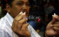 Ada dua orang positif ganja. Ada dua orang lagi positif menggunakan MDMA. Ada satu yang positif menggunakan keduanya, ungkap Sumirat Dwiyanto. Ramses/detikfoto     