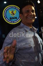 Keluarga  Artis Datangi BNN