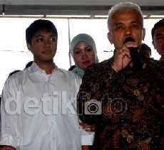 Hatta Tepis Isu Rasyid Sudah Pergi ke Inggris