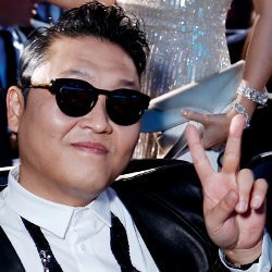 Psy Raih 3 Penghargaan Musik di Prancis