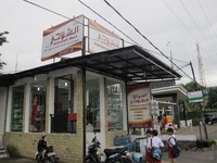 Selain Abu Dawood, minimarket yang juga menjual aneka barang keperluan sehari-hari adalah Alshallahi Mart (Putri/detikTravel)