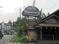 Menurut Husein, turis Arab senang datang ke Warung Kaleng karena terdapat banyak rumah makan Timur Tengah, seperti Rumah Makan Kamannana (Putri/detikTravel)