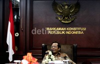 Pertemuan ini membahas soal dugaan pemaksaan pendidikan agama tertentu kepada sebuah sekolah di Blitar, Jawa Timur.