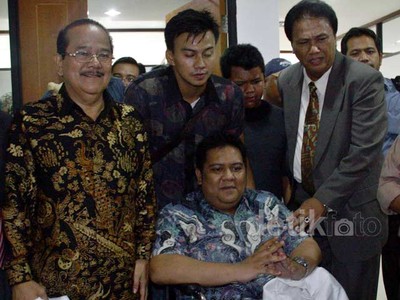 Zulkarnaen & Anaknya Jalani Sidang Perdana