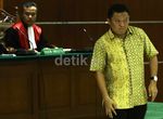 Amran Minta Dihukum Ringan