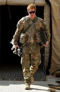 Aksi Pangeran Harry di Afganistan. AFP Photo/Pool/John Stillwell.