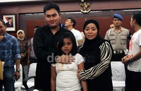 Anak Muzdhalifah yang dicuri, Nana, akhirnya kembali ke pelukan sang ibu dan Nassar. (dok. detikHOT)