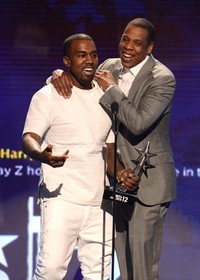 Dua sahabat, Jay-Z dan Kanye West masuk nominasi untuk penampilan mereka di lagu 'N****s In Paris'. Michael Buckner/Getty Images For BET.