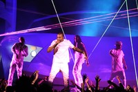 Berkolaborasi dengan Big Sean, Pusha T & 2 Chainz di lagu 'Mercy', sukses membawa Kanye West masuk ke dalam nominasi. Michael Buckner/Getty Images For BET.