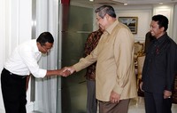 Menteri BUMN Dahlan Iskan juga hadir dalam pertemuan tersebut. (Setpres).