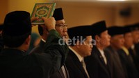 Para pejabat eselon I dan II di lingkungan Kementerian Pemuda dan Olahraga diambil sumpahnya.