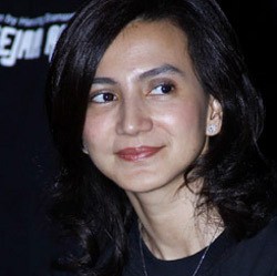 Diciduk BNN, Wanda Hamidah Mengaku Dinas ke Luar Kota pada Anaknya