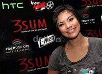 Pernah bercerai pada 2008, kini Aline mengaku tidak ingin buru-buru menikah. Ayya/detikHOT.