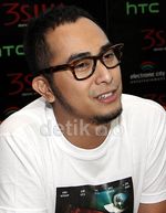 Setahun Sekali, DJ Winky Berlibur ke Luar Negeri