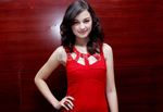 Kimberly Ryder Seksi Berbaju Merah