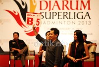 Hadirnya para bintang papan atas, akan mendongkrak kualitas dan gengsi kejuaraan dalam Djarum Superliga Badminton jilid tiga tersebut.