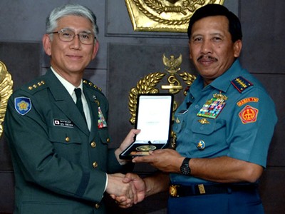 Panglima TNI Menerima KSAD Jepang