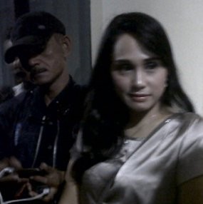 Wuih! Aceng Didampingi Pengacara Cantik