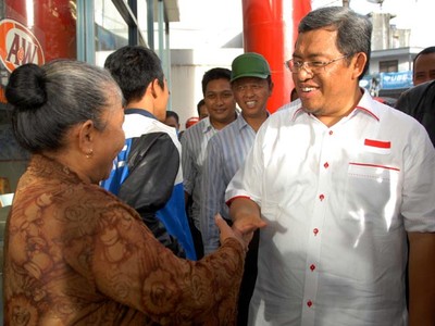 Gubernur Jabar Sapa Pengunjung Supermall Sukabumi
