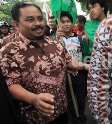 Jadi Tersangka, Luthfi Minta Pertimbangan Anggota Komisi III DPR