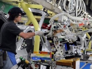 Mazda: Rakit Mobil di Indonesia? Masih Terlalu Dini