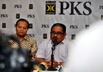 Jadi Tersangka, Luthfi Hasan Gelar Jumpa Pers