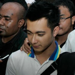 Penahanan Eza Bukti Perjuangan Ardina Rasti