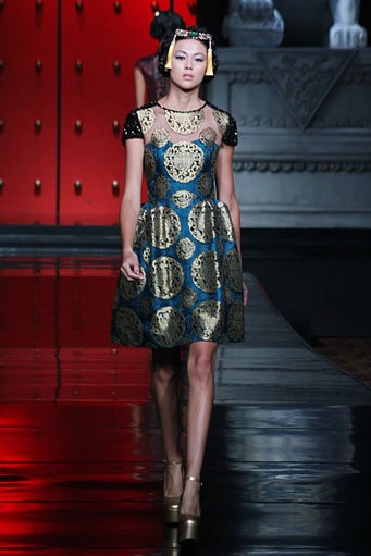 Jakarta, Indonesia - 25 Januari 2013. Sebastian Gunawan La Route De La Soie at Ballroom Hotel Mulia. Senayan, 25 Januari 2013 Jakarta. [Foto: Mohammad Abduh/Wolipop]