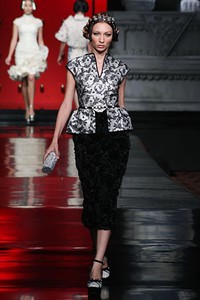 Jakarta, Indonesia - 25 Januari 2013. Sebastian Gunawan La Route De La Soie at Ballroom Hotel Mulia. Senayan, 25 Januari 2013 Jakarta. [Foto: Mohammad Abduh/Wolipop]