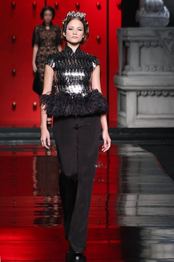 Jakarta, Indonesia - 25 Januari 2013. Sebastian Gunawan La Route De La Soie at Ballroom Hotel Mulia. Senayan, 25 Januari 2013 Jakarta. [Foto: Mohammad Abduh/Wolipop]