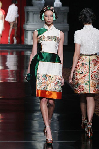 Jakarta, Indonesia - 25 Januari 2013. Sebastian Gunawan La Route De La Soie at Ballroom Hotel Mulia. Senayan, 25 Januari 2013 Jakarta. [Foto: Mohammad Abduh/Wolipop]